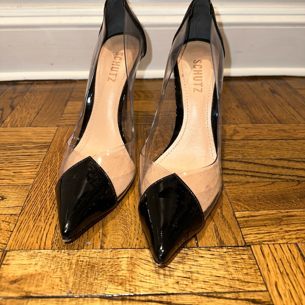Schutz never worn designer like heels 38
